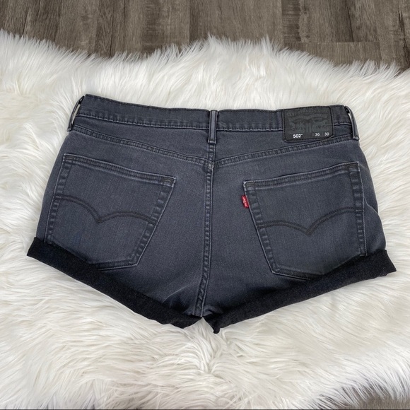 Levi's 502 Custom Cutoff Raw Hem Jean Shorts Sz 36 - Picture 4 of 12